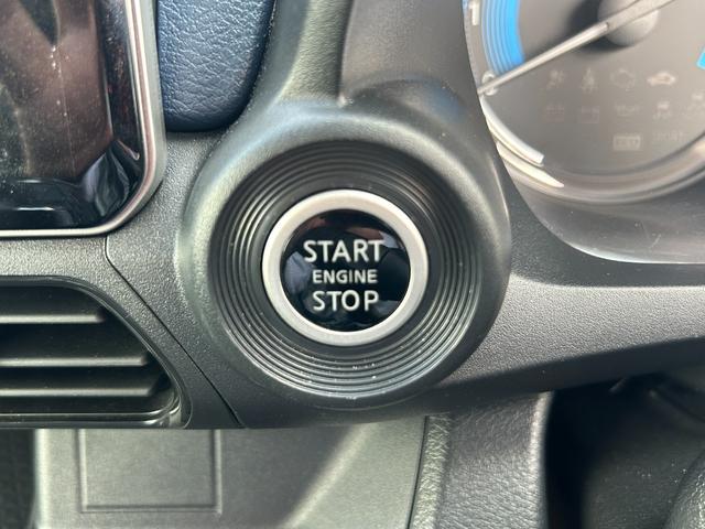 レンタアップ車徹底売り尽くしセール！ナビ・ＥＴＣ・バックカメラ付で装備充実。愛車の買取査定、委託販売なども行ってます〜♪中古車買うなら西崎総合運動公園向かいのネクサスレンタカーへ。