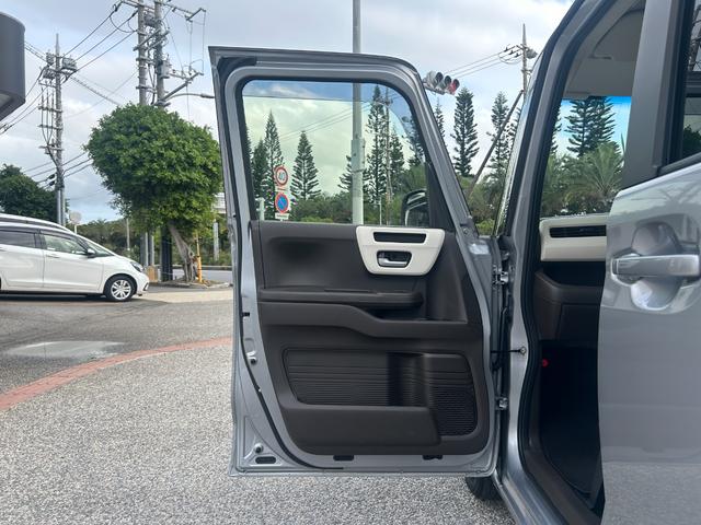 レンタアップ車徹底売り尽くしセール！ナビ・ＥＴＣ・バックカメラ付で装備充実。愛車の買取査定、委託販売なども行ってます〜♪中古車買うなら西崎総合運動公園向かいのネクサスレンタカーへ。