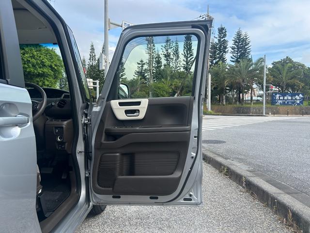 レンタアップ車徹底売り尽くしセール！ナビ・ＥＴＣ・バックカメラ付で装備充実。愛車の買取査定、委託販売なども行ってます〜♪中古車買うなら西崎総合運動公園向かいのネクサスレンタカーへ。