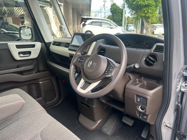 レンタアップ車徹底売り尽くしセール！ナビ・ＥＴＣ・バックカメラ付で装備充実。愛車の買取査定、委託販売なども行ってます〜♪中古車買うなら西崎総合運動公園向かいのネクサスレンタカーへ。