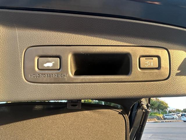 レンタアップ車徹底売り尽くしセール！ナビ・ＥＴＣ・バックカメラ付で装備充実。愛車の買取査定、委託販売なども行ってます〜♪中古車買うなら西崎総合運動公園向かいのネクサスレンタカーへ。