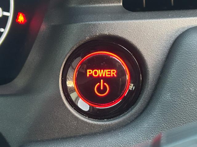 レンタアップ車徹底売り尽くしセール！ナビ・ＥＴＣ・バックカメラ付で装備充実。愛車の買取査定、委託販売なども行ってます〜♪中古車買うなら西崎総合運動公園向かいのネクサスレンタカーへ。