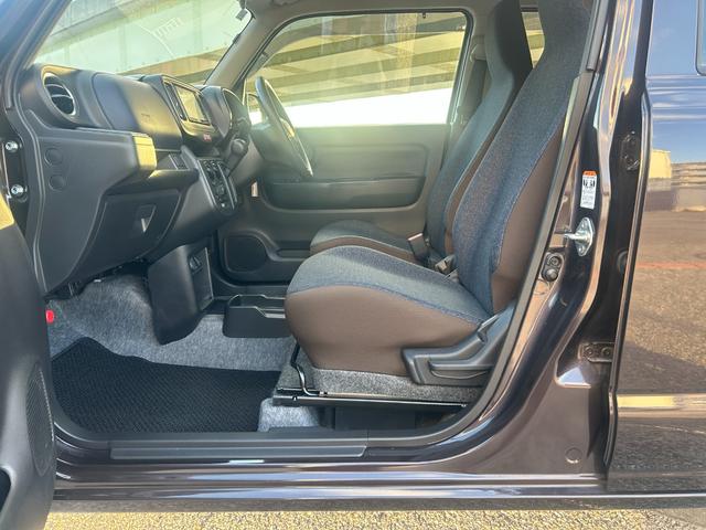 レンタアップ車徹底売り尽くしセール！ナビ・ＥＴＣ・バックカメラ付で装備充実。愛車の買取査定、委託販売なども行ってます〜♪中古車買うなら西崎総合運動公園向かいのネクサスレンタカーへ。