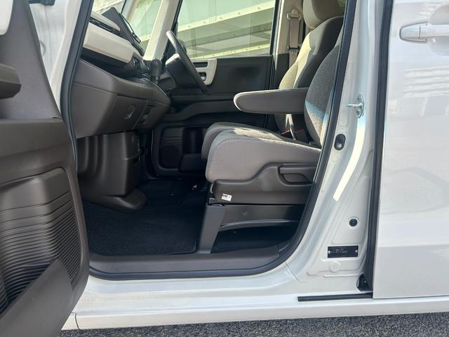 Ｎ－ＢＯＸ Ｌ　禁煙車、ナビＴＶ、ＣＤ、ＤＶＤ、Ｂｌｕｅｔｏｏｔｈ、バックカメラ、レーダークルーズコントロール、車線逸脱警報装置、ＬＥＤヘッドライト、スマートキー（28枚目）