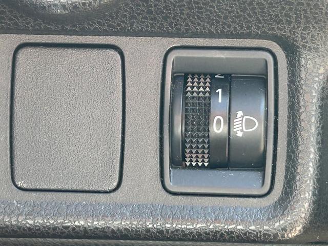 レンタアップ車徹底売り尽くしセール！ナビ・ＥＴＣ・バックカメラ付で装備充実。愛車の買取査定、委託販売なども行ってます〜♪中古車買うなら西崎総合運動公園向かいのネクサスレンタカーへ。