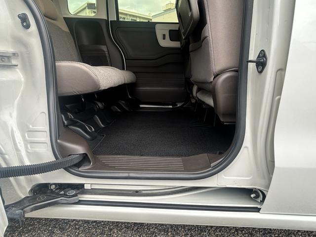 レンタアップ車徹底売り尽くしセール！ナビ・ＥＴＣ・バックカメラ付で装備充実。愛車の買取査定、委託販売なども行ってます〜♪中古車買うなら西崎総合運動公園向かいのネクサスレンタカーへ。