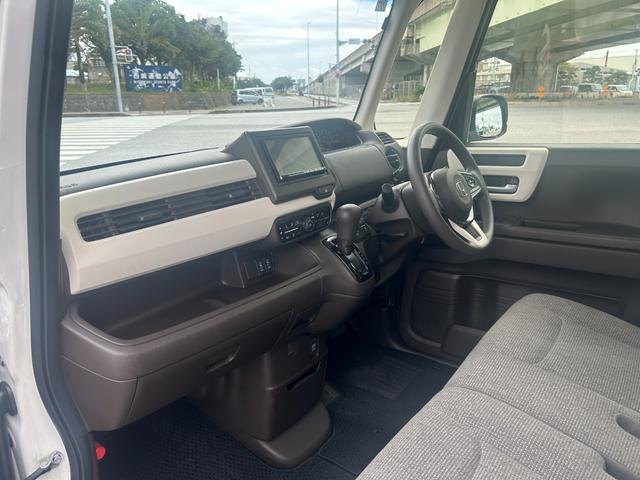 レンタアップ車徹底売り尽くしセール！ナビ・ＥＴＣ・バックカメラ付で装備充実。愛車の買取査定、委託販売なども行ってます〜♪中古車買うなら西崎総合運動公園向かいのネクサスレンタカーへ。