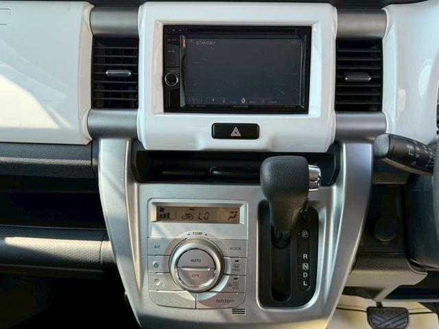 フレアクロスオーバー ＸＧ　本土車両　プッシュスタート　スマートキー　スペアキー　社外オーディオ　ＵＳＢ接続　取説付き（20枚目）