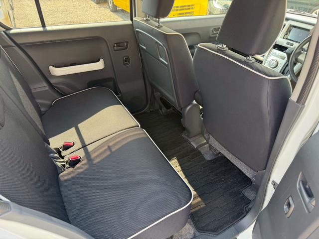 フレアクロスオーバー ＸＧ　本土車両　プッシュスタート　スマートキー　スペアキー　社外オーディオ　ＵＳＢ接続　取説付き（26枚目）