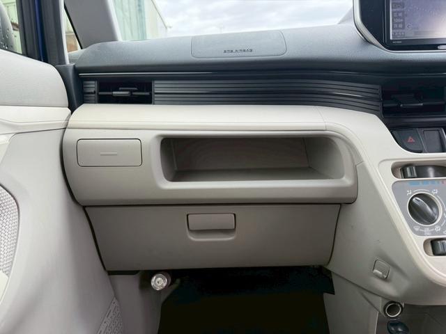 ムーヴ Ｌ　ＳＡＩＩ　本土車両　キーレス　純正オーディオ　ナビ　フルセグ　Ｂｌｕｅｔｏｏｔｈ　バックカメラ　社外アルミホイール（24枚目）