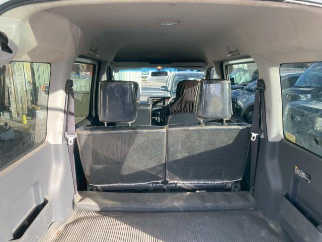 ハイゼットカーゴ クルーズ　本土車両　希少５速マニュアル　電動格納ミラー　パワーウィンドウスイッチ　リア分列シート（16枚目）
