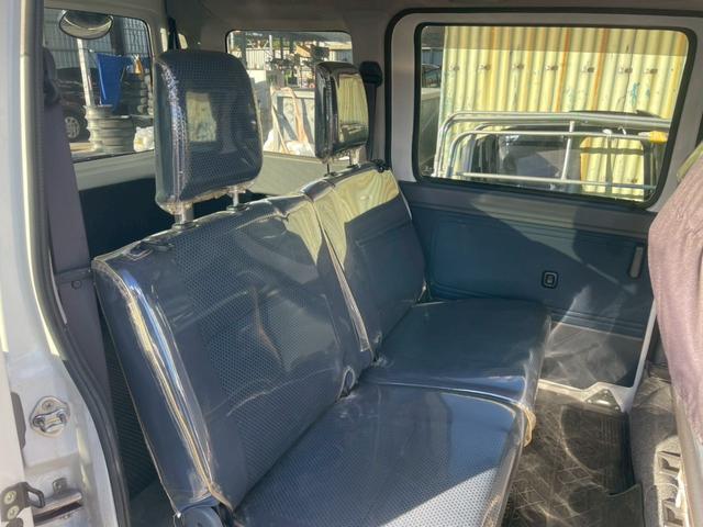 ハイゼットカーゴ クルーズ　本土車両　希少５速マニュアル　電動格納ミラー　パワーウィンドウスイッチ　リア分列シート（19枚目）