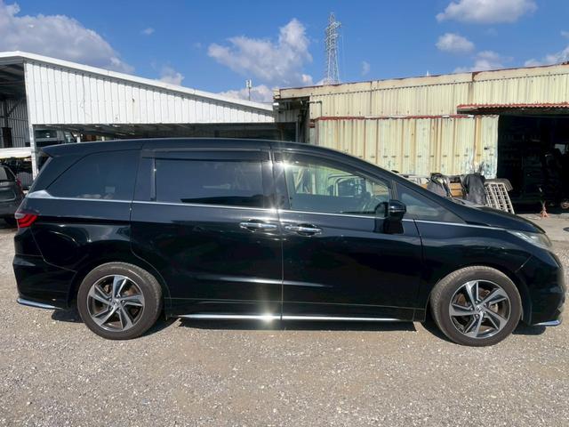 オデッセイ アブソルート　本土車両　純正ナビ　フルセグ　バックカメラ　両側パワースライドドア　プッシュスタート　ＥＴＣ　純正アルミホイール　スマートキー２個（10枚目）