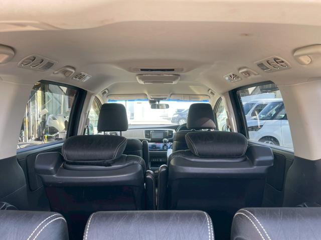 オデッセイ アブソルート　本土車両　純正ナビ　フルセグ　バックカメラ　両側パワースライドドア　プッシュスタート　ＥＴＣ　純正アルミホイール　スマートキー２個（18枚目）