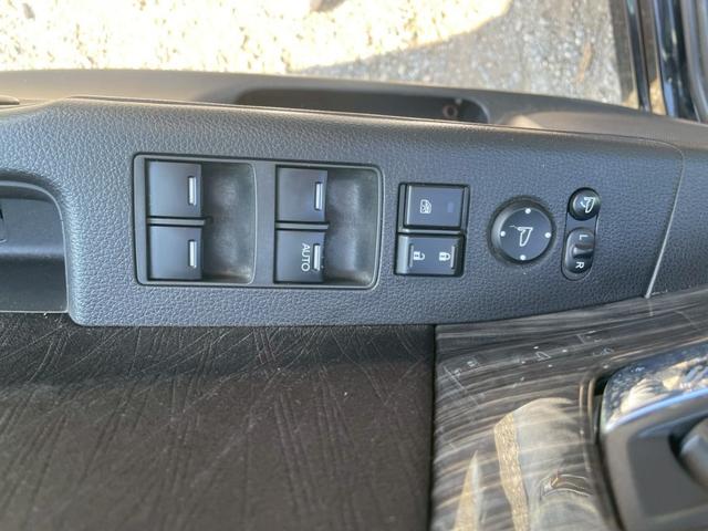 オデッセイ アブソルート　本土車両　純正ナビ　フルセグ　バックカメラ　両側パワースライドドア　プッシュスタート　ＥＴＣ　純正アルミホイール　スマートキー２個（29枚目）