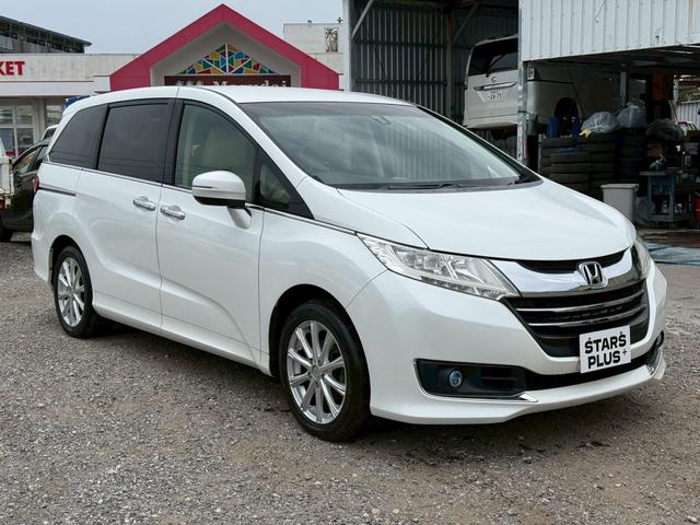 オデッセイ Ｇ　本土車両　両側パワースライドドア　プッシュスタート　スマートキー　純正オーディオ　ナビ　バックカメラ　Ｂｌｕｅｔｏｏｔｈ　フルセグ　社外アルミホイール　８人乗り　ＥＴＣ（9枚目）