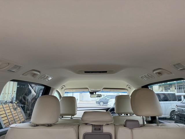 オデッセイ Ｇ　本土車両　両側パワースライドドア　プッシュスタート　スマートキー　純正オーディオ　ナビ　バックカメラ　Ｂｌｕｅｔｏｏｔｈ　フルセグ　社外アルミホイール　８人乗り　ＥＴＣ（30枚目）