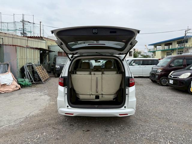 オデッセイ Ｇ　本土車両　両側パワースライドドア　プッシュスタート　スマートキー　純正オーディオ　ナビ　バックカメラ　Ｂｌｕｅｔｏｏｔｈ　フルセグ　社外アルミホイール　８人乗り　ＥＴＣ（31枚目）