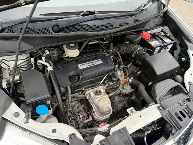 オデッセイ Ｇ　本土車両　両側パワースライドドア　プッシュスタート　スマートキー　純正オーディオ　ナビ　バックカメラ　Ｂｌｕｅｔｏｏｔｈ　フルセグ　社外アルミホイール　８人乗り　ＥＴＣ（32枚目）