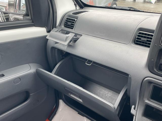 ハイゼットカーゴ スペシャルクリーン　本土車両　オーディオ　フォグランプ　ＥＴＣ　パワーウィンドウ　エアコン　ルーフキャリア外せます　オールペイント対応可　２ＷＤ　ＡＢＳ　エアバック　新品バッテリー　オイル　ワイパーゴム交換（32枚目）