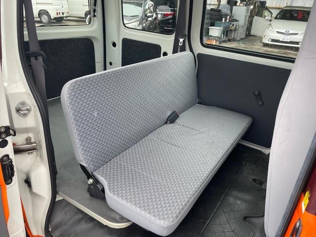 ハイゼットカーゴ スペシャルクリーン　本土車両　オーディオ　フォグランプ　ＥＴＣ　パワーウィンドウ　エアコン　ルーフキャリア外せます　オールペイント対応可　２ＷＤ　ＡＢＳ　エアバック　新品バッテリー　オイル　ワイパーゴム交換（37枚目）