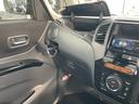 　本土車両　禁煙車　パワースライドドア　スマートキー　ＣＤオーディオ　純正１４インチアルミホイール　ＨＩＤヘッドライト　ＨＩＤフォグランプ　シートリフター　電動格納ミラー　ウィンカーミラー（32枚目）