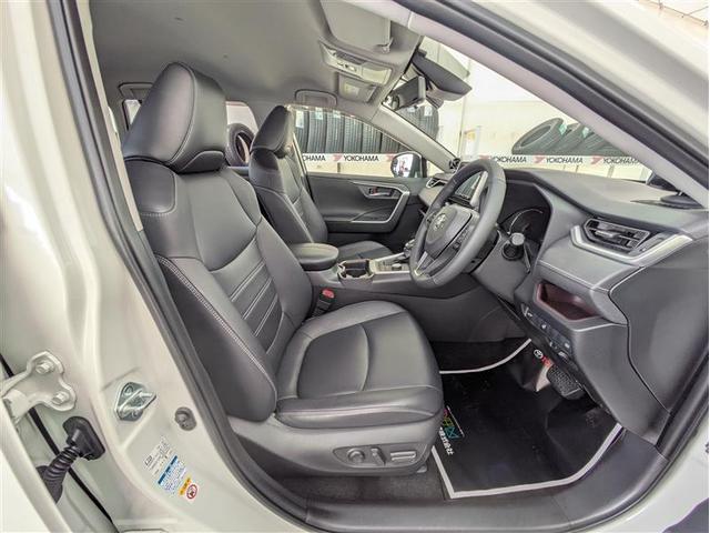 ＲＡＶ４ Ｇ　Ｚパッケージ　４ＷＤ　フルセグ　メモリーナビ　ＤＶＤ再生　ミュージックプレイヤー接続可　バックカメラ　衝突被害軽減システム　ＥＴＣ　ドラレコ　ＬＥＤヘッドランプ　フルエアロ（11枚目）