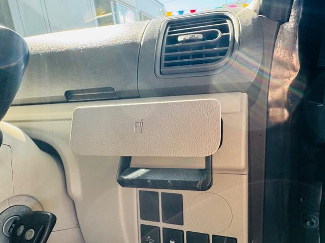 運転席ドリンクホルダー良好です！