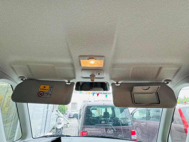 ルームランプ、サンバイザー良好です！