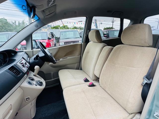 助手席より、全車消臭クリーニング後、オゾン消臭仕上げ！！後部座席も状態良好！！