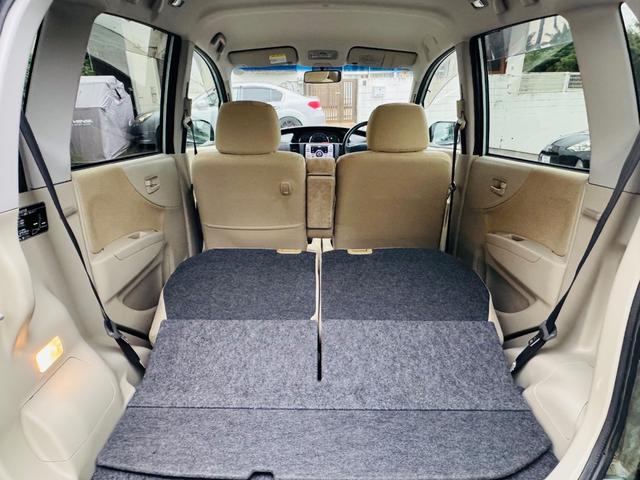 ラゲッジルームは、大容量のスペースを確保。普段のお買い物からレジャーまで、幅広く活躍してくれます！またリアシートを倒す事でバリエーション豊かにお使いいただけます＾＾