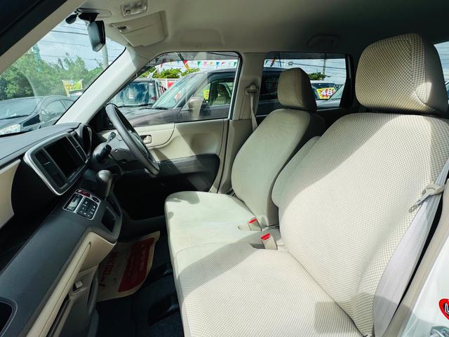 助手席より、全車消臭クリーニング後、オゾン消臭仕上げ！！後部座席も状態良好！！