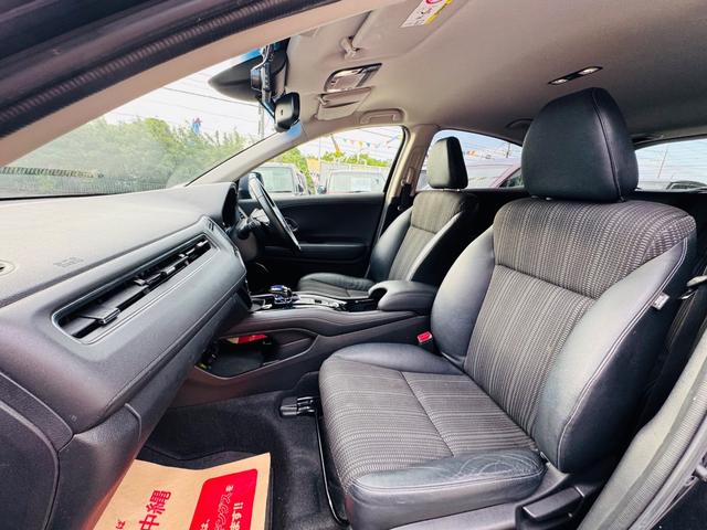 助手席より、全車消臭クリーニング後、オゾン消臭仕上げ！！後部座席も状態良好！！