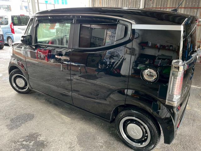 N-BOXスラッシュ G・Lインテリアカラーパッケージ レザーシート ナビ テレビ バックカメラ スマートキー プッシュスタート オートエアコン 電動格納ミラー ETC 本土中古車(10枚目)