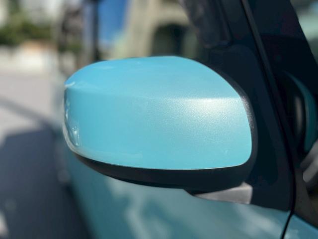・電動格納ミラー・・・運転席に座った状態でボタン一つの操作でお好みのミラー位置に調整が可能！！停車時の格納に重宝します＾＾