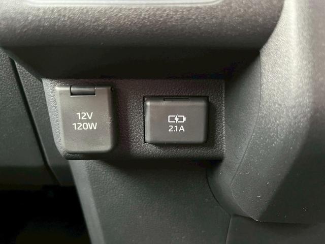 １２Ｖ電源、ＵＳＢ取り出し口完備＾＾