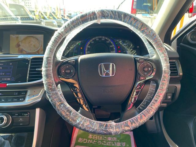 手を離さずナビのソース切り替えステアリングスイッチ！！