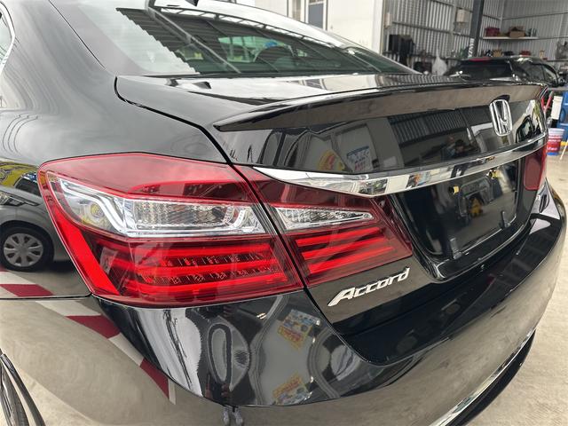 アコードハイブリッド ＥＸ　ホンダセンシング　パワーシート　ハーフレザーシート　クリアランスソナー　ステアリングスイッチ　ナビ　ＴＶ　Ｂｌｕｅｔｏｏｔｈ　バックカメラ　ビルドインＥＴＣ　ドラレコ前後　本土仕入れ　２４ヶ月保証付き（14枚目）