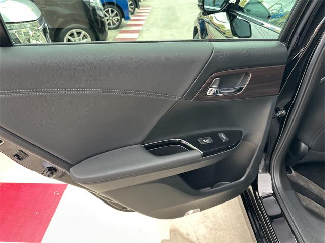 アコードハイブリッド ＥＸ　ホンダセンシング　パワーシート　ハーフレザーシート　クリアランスソナー　ステアリングスイッチ　ナビ　ＴＶ　Ｂｌｕｅｔｏｏｔｈ　バックカメラ　ビルドインＥＴＣ　ドラレコ前後　本土仕入れ　２４ヶ月保証付き（33枚目）