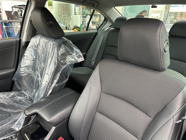 アコードハイブリッド ＥＸ　ホンダセンシング　パワーシート　ハーフレザーシート　クリアランスソナー　ステアリングスイッチ　ナビ　ＴＶ　Ｂｌｕｅｔｏｏｔｈ　バックカメラ　ビルドインＥＴＣ　ドラレコ前後　本土仕入れ　２４ヶ月保証付き（36枚目）