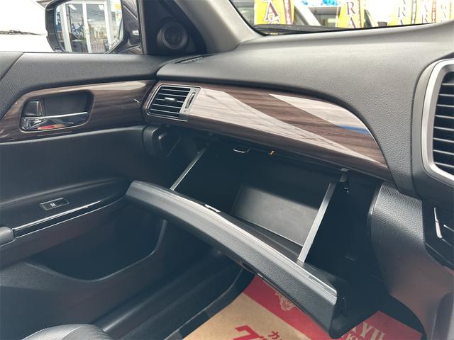 アコードハイブリッド ＥＸ　ホンダセンシング　パワーシート　ハーフレザーシート　クリアランスソナー　ステアリングスイッチ　ナビ　ＴＶ　Ｂｌｕｅｔｏｏｔｈ　バックカメラ　ビルドインＥＴＣ　ドラレコ前後　本土仕入れ　２４ヶ月保証付き（62枚目）