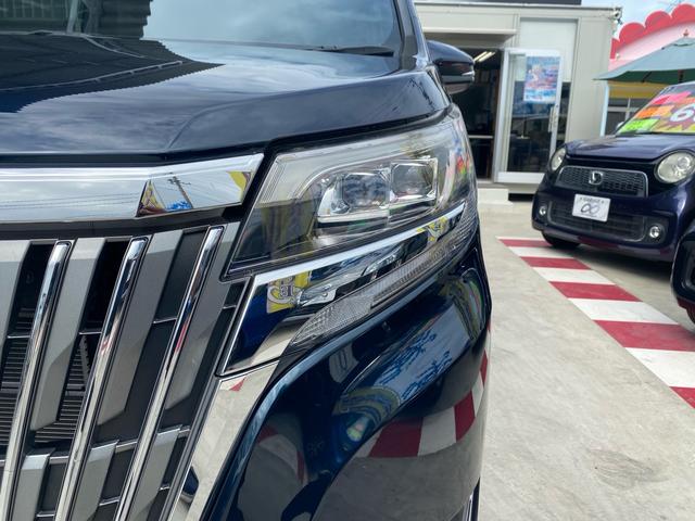 エスクァイア ハイブリッドＧｉ　トヨタセーフティセンス　レザーシート　両側パワースライドドア　ＬＥＤライト　フォグライト　オートライト　純正９インチナビ　ＴＶ　Ｂｌｕｅｔｏｏｔｈ　ＥＴＣ　純正アルミホイール　本土仕入れ　２４ヶ月保証（5枚目）