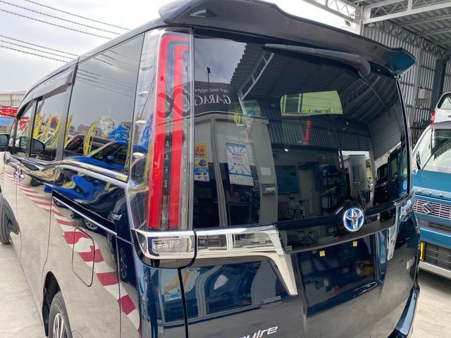 エスクァイア ハイブリッドＧｉ　トヨタセーフティセンス　レザーシート　両側パワースライドドア　ＬＥＤライト　フォグライト　オートライト　純正９インチナビ　ＴＶ　Ｂｌｕｅｔｏｏｔｈ　ＥＴＣ　純正アルミホイール　本土仕入れ　２４ヶ月保証（16枚目）