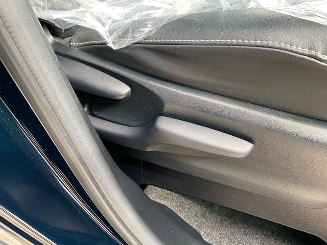 エスクァイア ハイブリッドＧｉ　トヨタセーフティセンス　レザーシート　両側パワースライドドア　ＬＥＤライト　フォグライト　オートライト　純正９インチナビ　ＴＶ　Ｂｌｕｅｔｏｏｔｈ　ＥＴＣ　純正アルミホイール　本土仕入れ　２４ヶ月保証（25枚目）