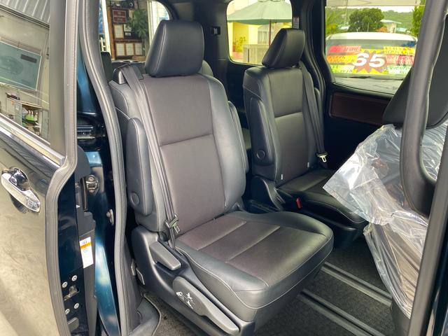 エスクァイア ハイブリッドＧｉ　トヨタセーフティセンス　レザーシート　両側パワースライドドア　ＬＥＤライト　フォグライト　オートライト　純正９インチナビ　ＴＶ　Ｂｌｕｅｔｏｏｔｈ　ＥＴＣ　純正アルミホイール　本土仕入れ　２４ヶ月保証（29枚目）