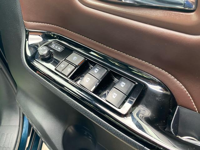 エスクァイア ハイブリッドＧｉ　トヨタセーフティセンス　レザーシート　両側パワースライドドア　ＬＥＤライト　フォグライト　オートライト　純正９インチナビ　ＴＶ　Ｂｌｕｅｔｏｏｔｈ　ＥＴＣ　純正アルミホイール　本土仕入れ　２４ヶ月保証（50枚目）