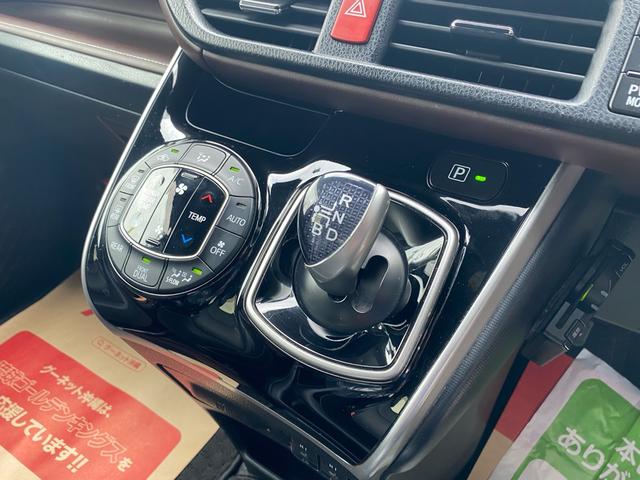 エスクァイア ハイブリッドＧｉ　トヨタセーフティセンス　レザーシート　両側パワースライドドア　ＬＥＤライト　フォグライト　オートライト　純正９インチナビ　ＴＶ　Ｂｌｕｅｔｏｏｔｈ　ＥＴＣ　純正アルミホイール　本土仕入れ　２４ヶ月保証（60枚目）