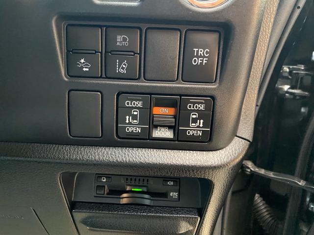 両側パワースライドドア！！