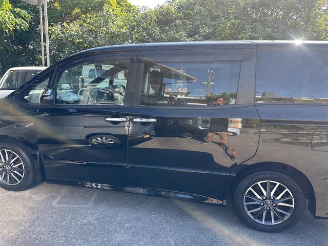 ヴォクシー ZS 煌(4枚目)