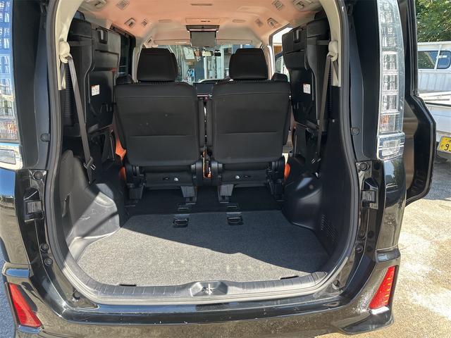 ヴォクシー ZS 煌(13枚目)